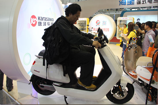 �Ɲ�܇�l�����Ͼ�չ