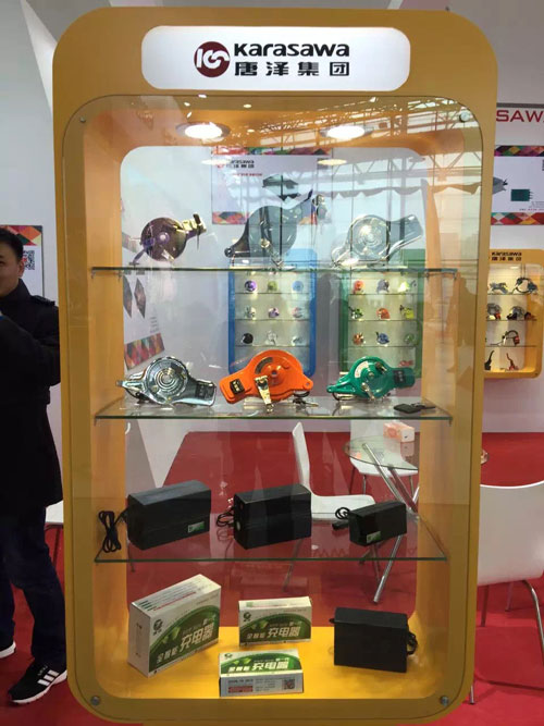 �Ɲɼ��F(tu��n)�_(t��i)��չ