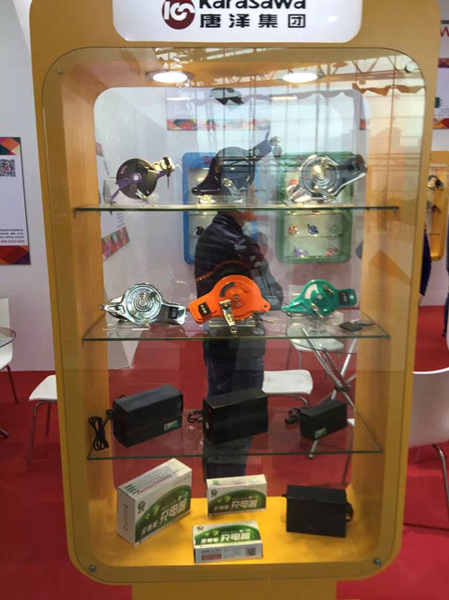 �Ɲɼ��F(tu��n)�_(t��i)��չ